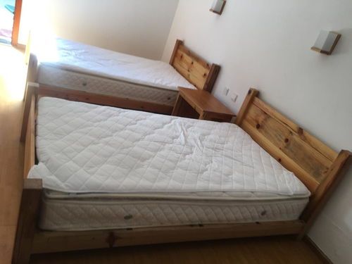 出实木1.2米单人床,包含精品床垫